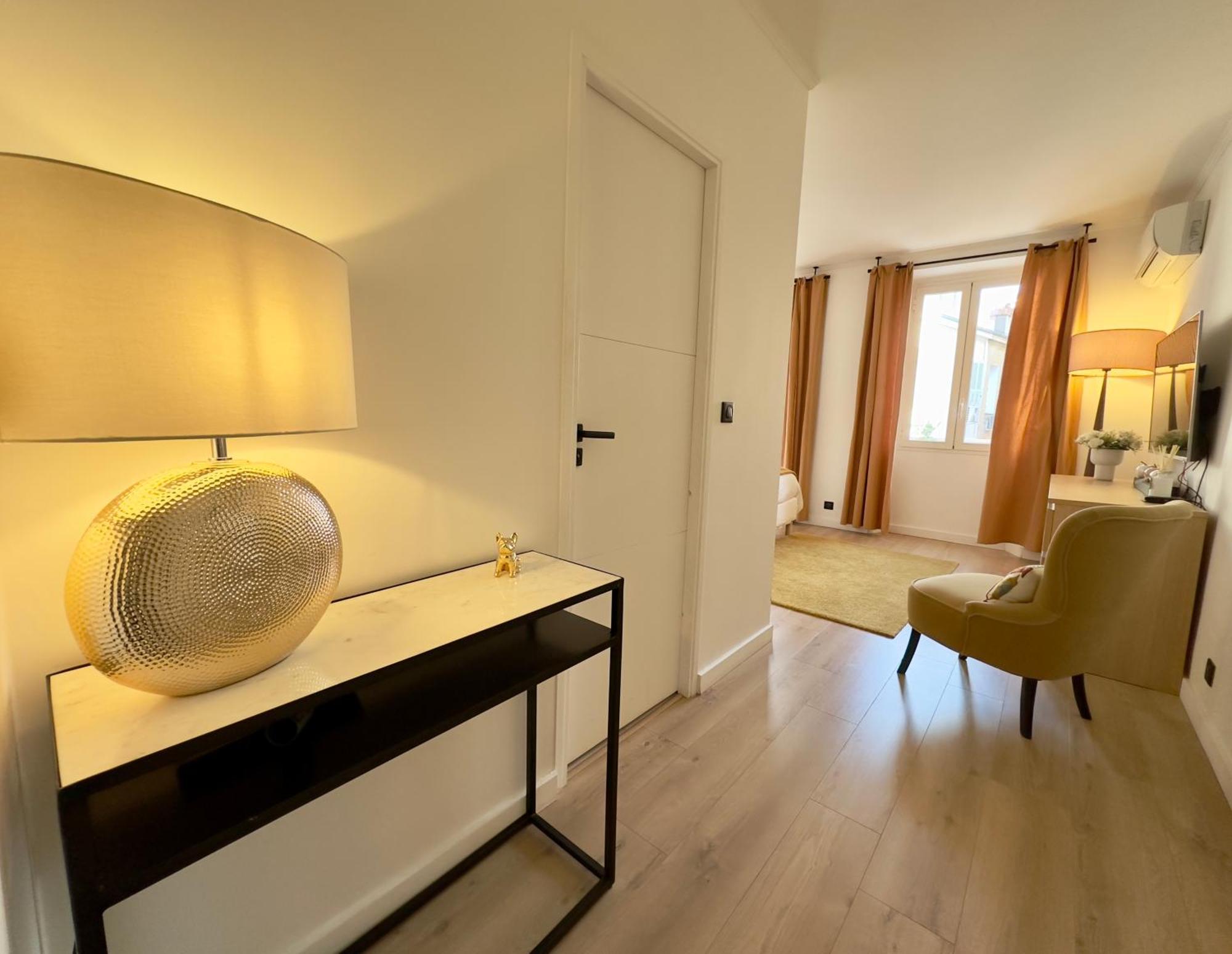 Luxueux 3 Pieces 80M2 - 2Ch - 2 Sdb - 1Mn Beach Croisette Cannes Exteriör bild